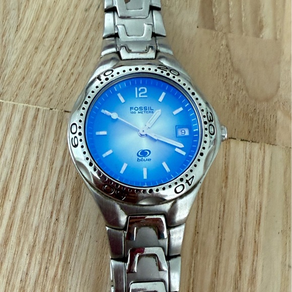 Fossil blue ladies blue ombre stainless steel sport watch NEW BATTERY